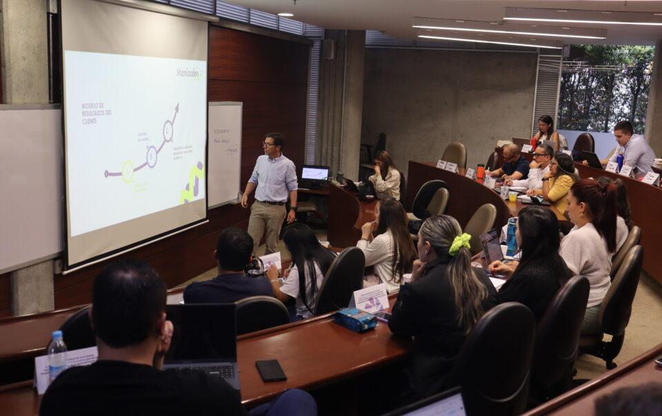 Sesión de entrenamiento en ventas del programa Empresas de Alto Potencial.